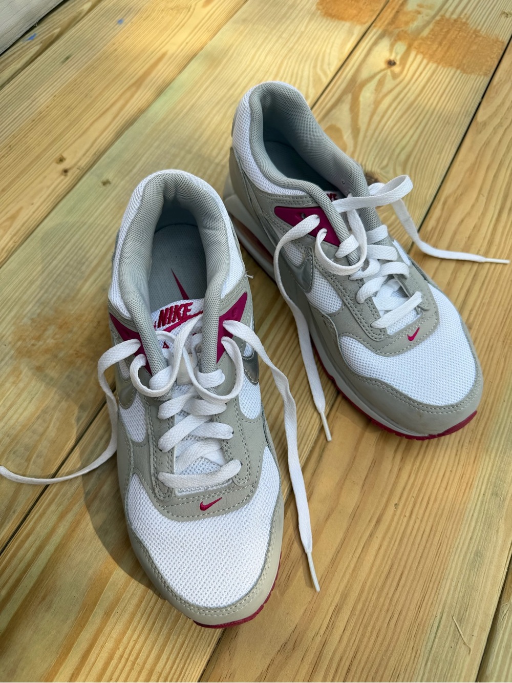 Nike Air Max Correlate Grey Fuchsia Metallic Silver Women’s 8 Sneakers